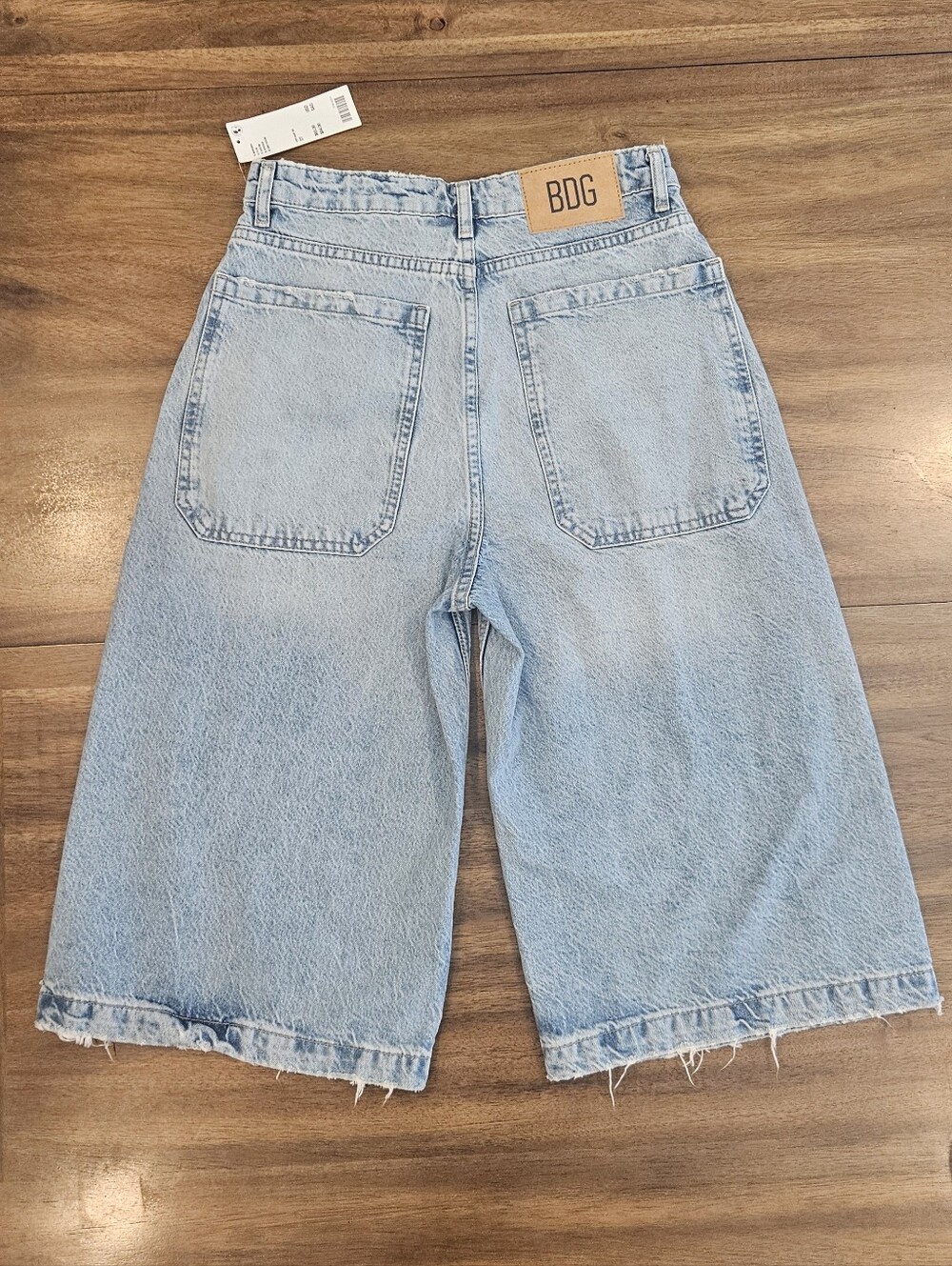 Urban Outfitters BDG Mega Mid-Rise Baggy Jorts - Picture 6 of 10